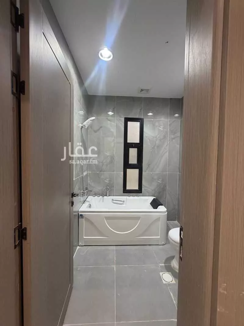 فيلا 7 غرف في ضاحية الملك فهد 3