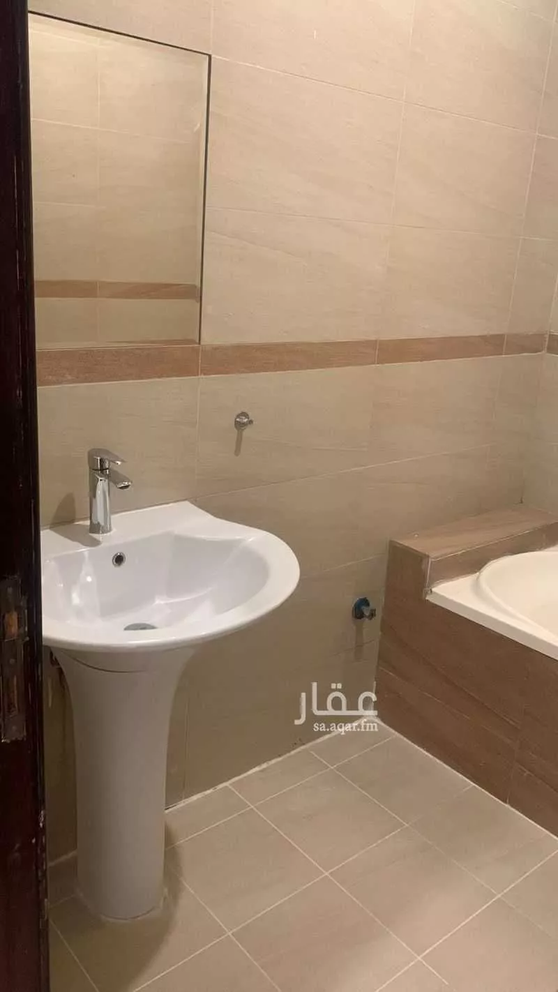 2 bedroom building in Al Rawdah, Jeddah 5