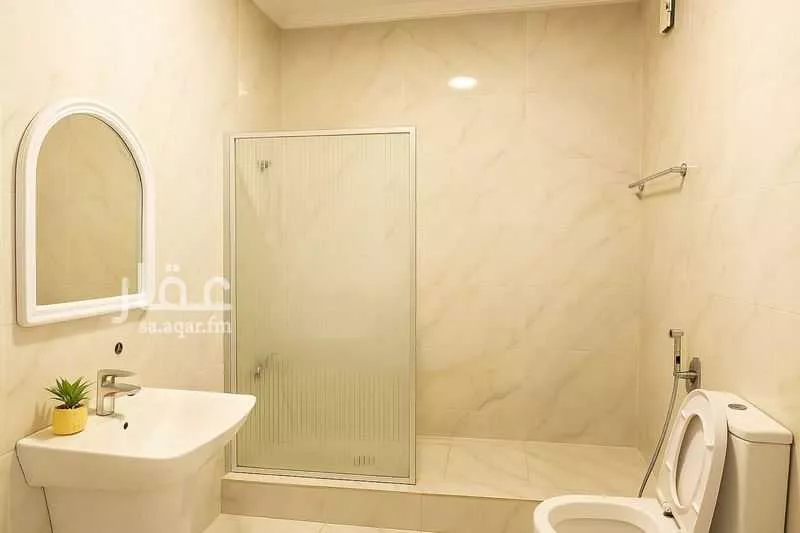 2 bedroom apartment in Az Zomorod, Jeddah 7