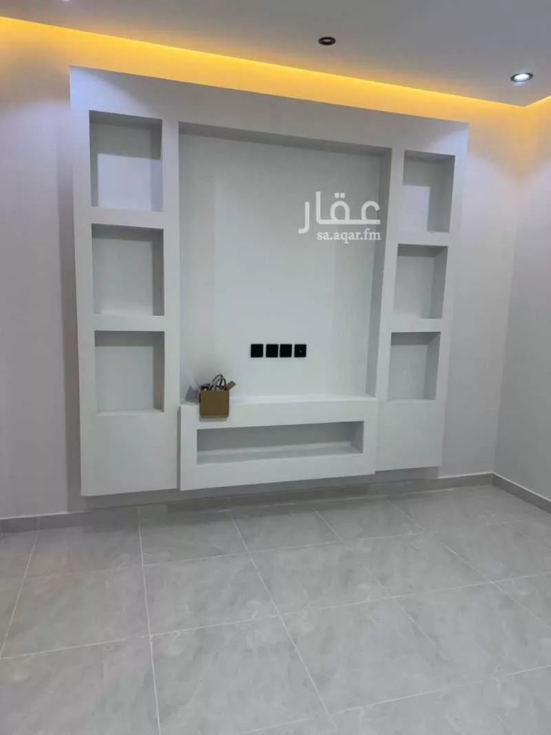 3 bedroom apartment in Al Bashaer, Jeddah 4