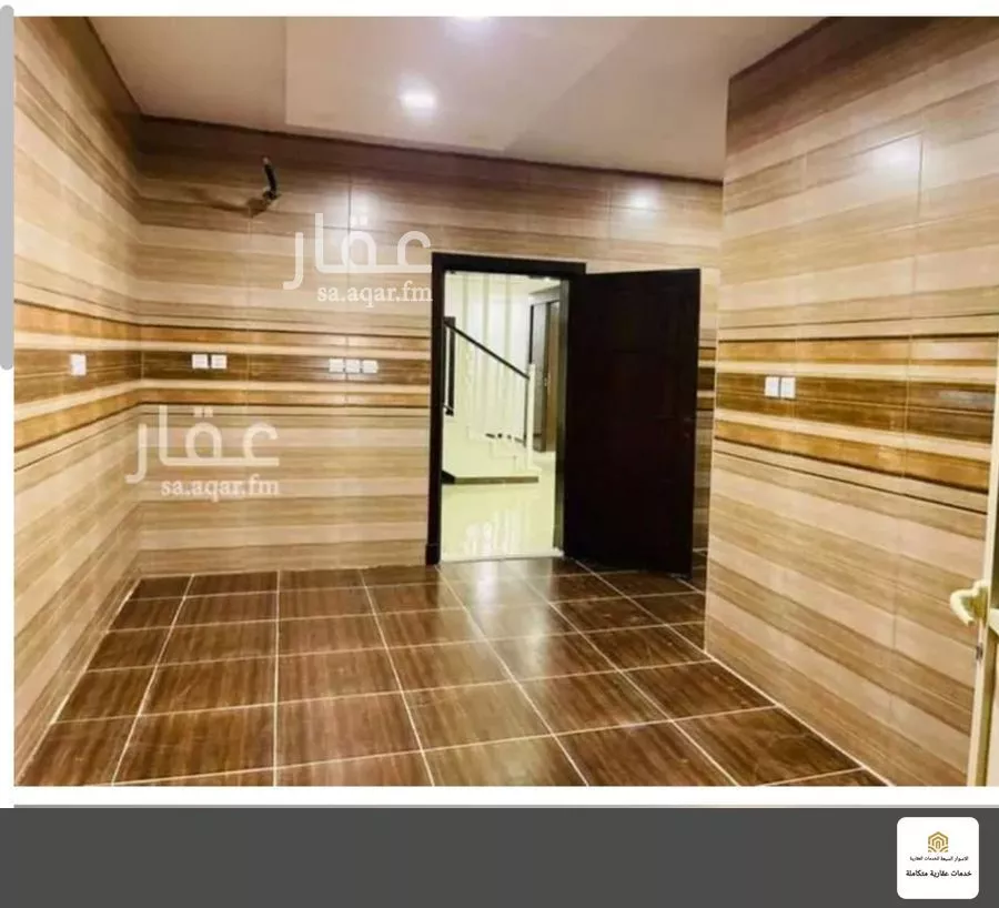 فيلا 8 غرف في الشراع 5