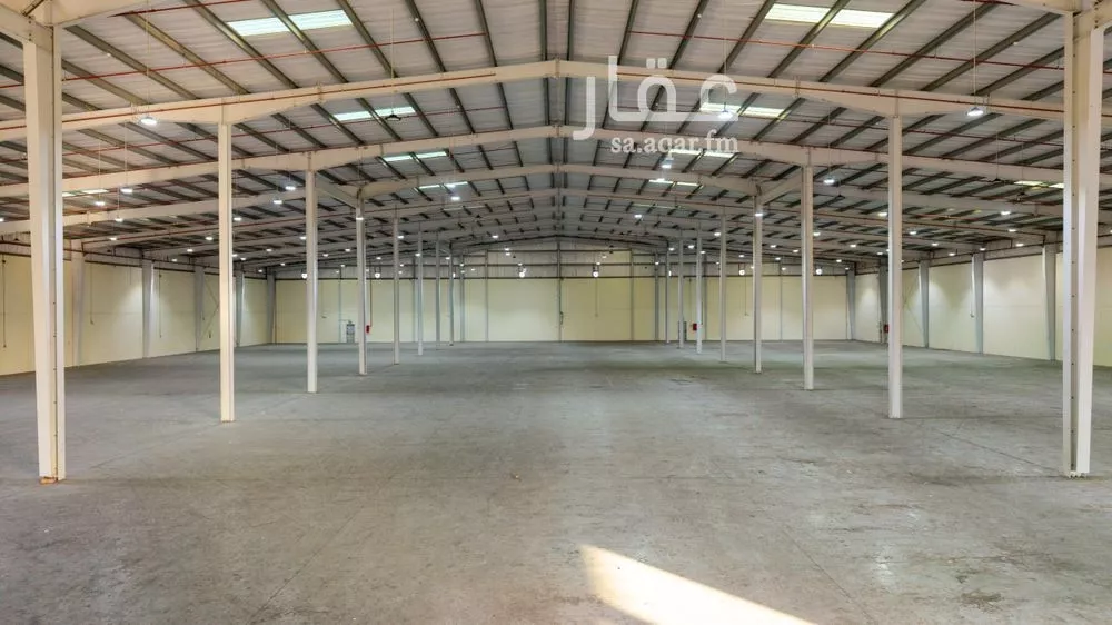 مستودع 2625 م² في النورس 4