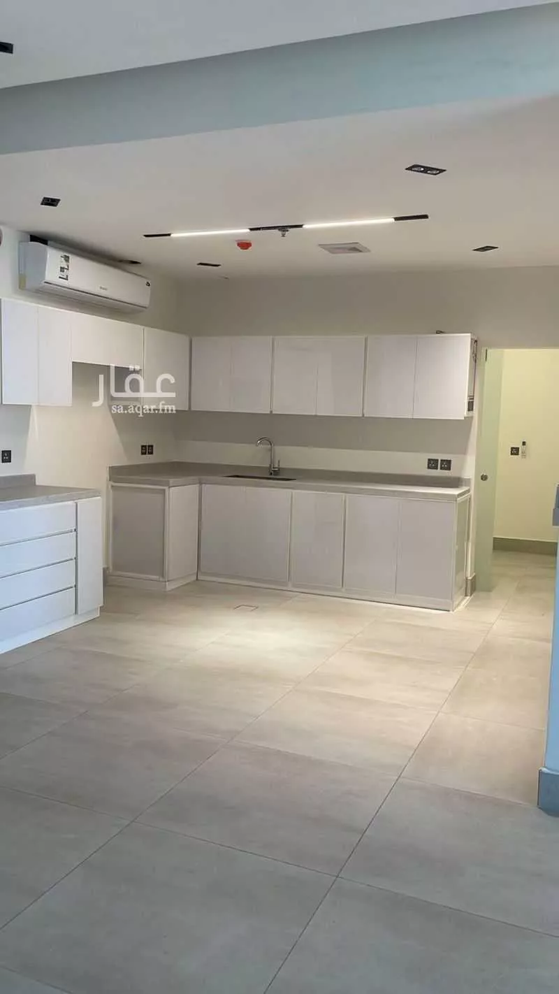 4 bedroom apartment in Eastern Province 6