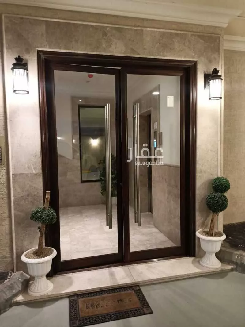 عمارة 847 م² في القصور 2