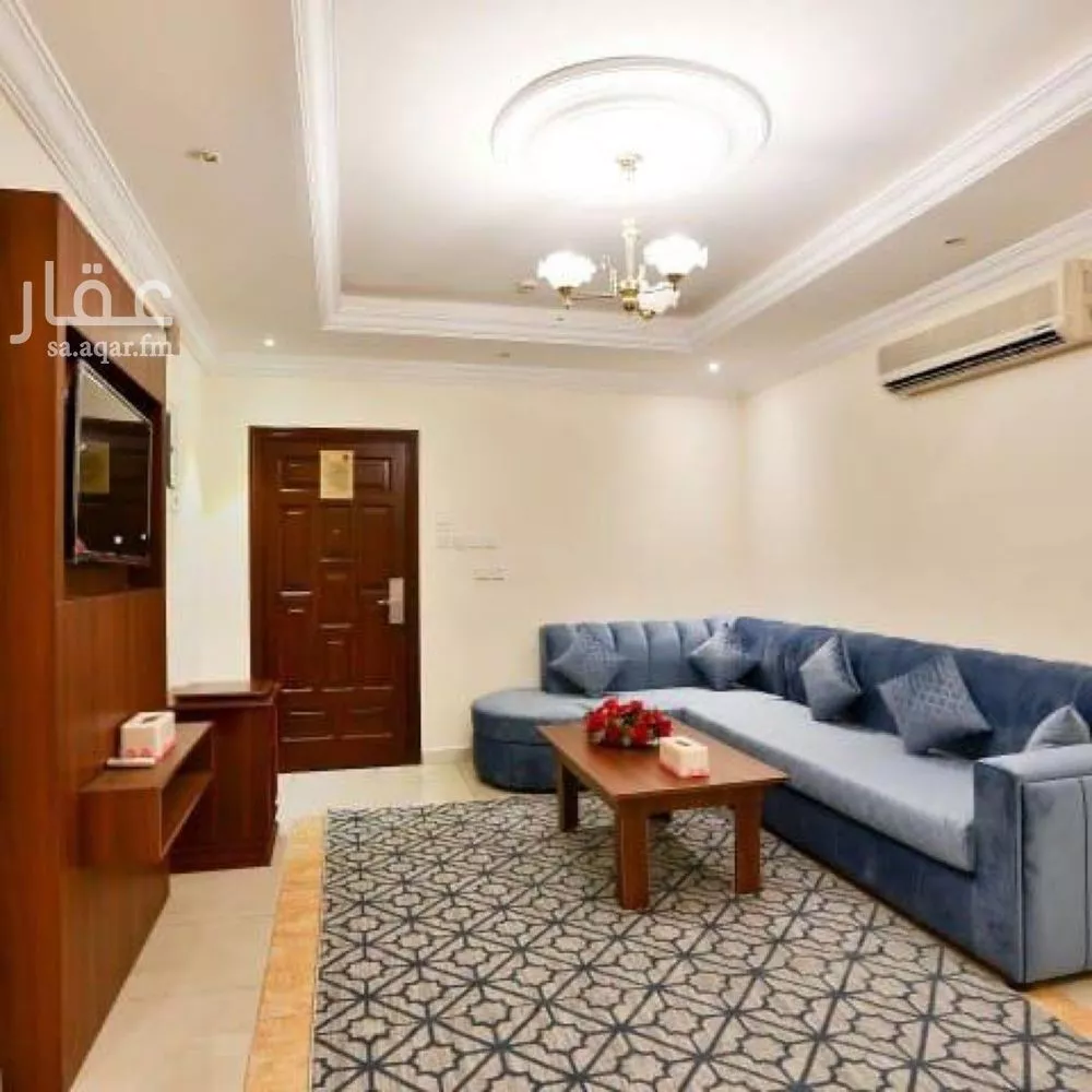 شقة 2 غرف في النزهة 4