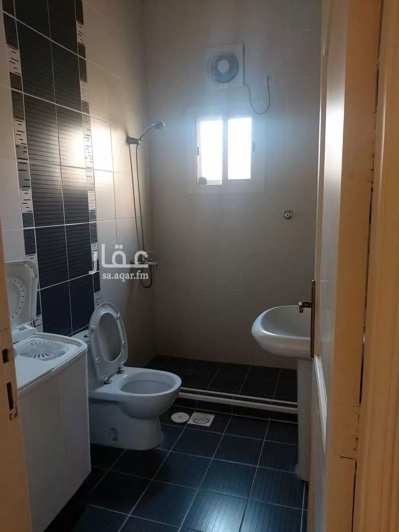 3 bedroom building in Al Hamdaniyah, Jeddah 6