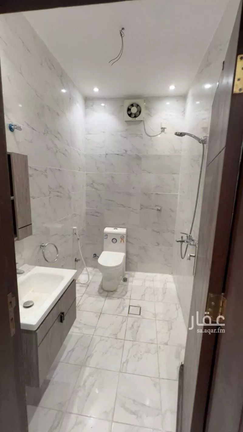 6 bedroom villa in Al Yaqout, Jeddah 11