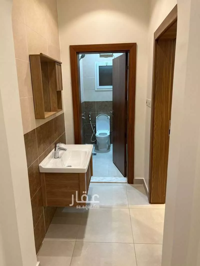 4 bedroom floor in Al Yaqout 1
