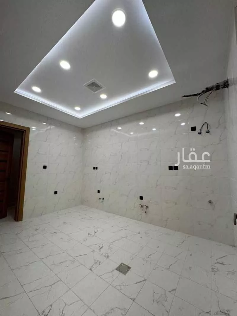 شقة 5 غرف في الريان 5