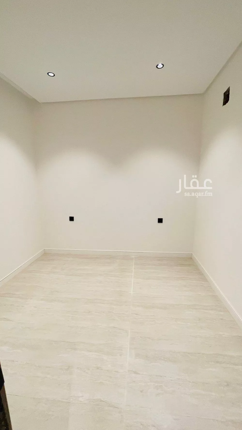 4 bedroom villa in As Suwaidi Al Gharabi, Riyadh 23