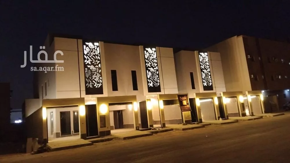 فيلا 4 غرف في الجنادرية