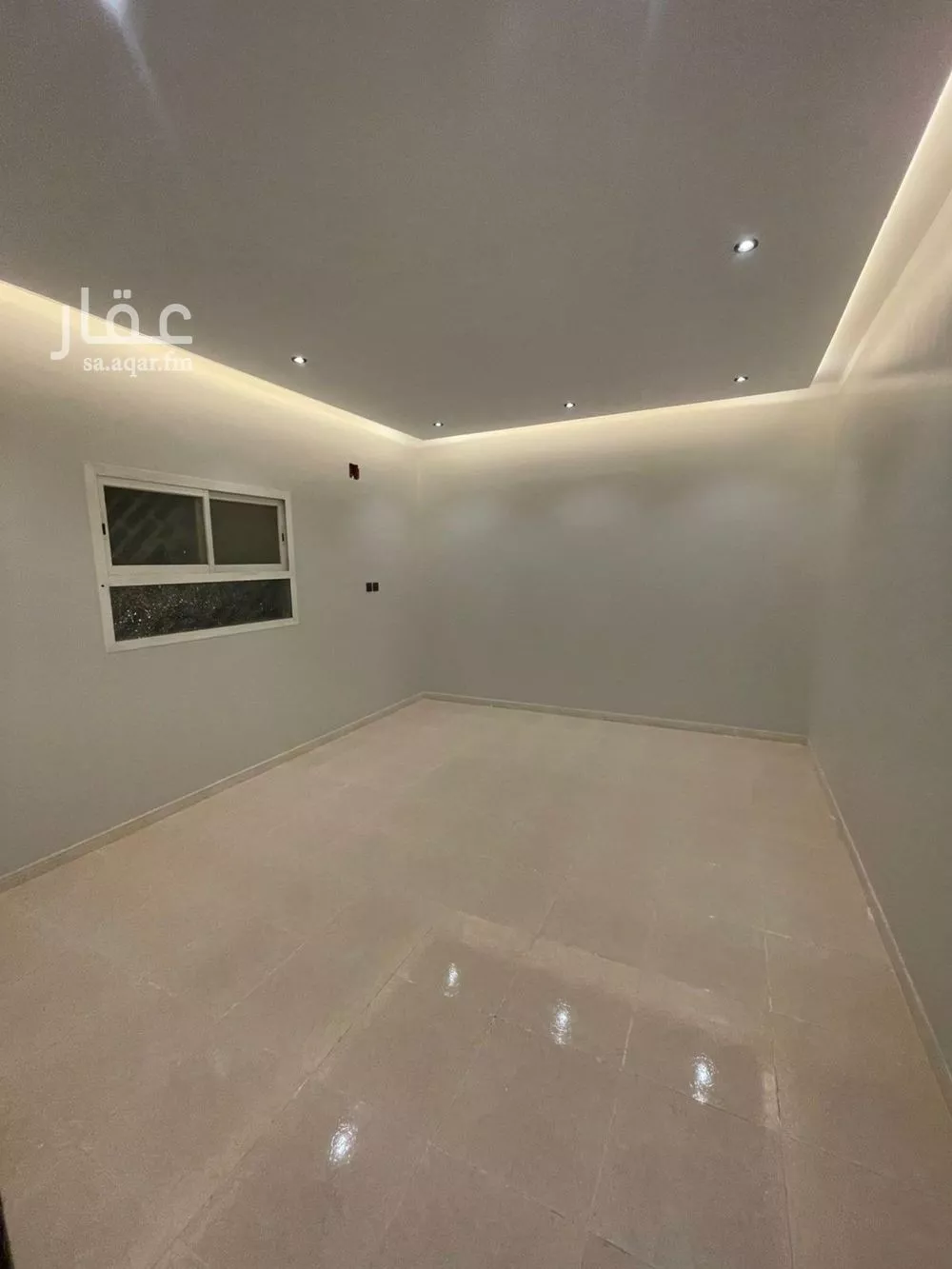 شقة 3 غرف في اشبيلية 1