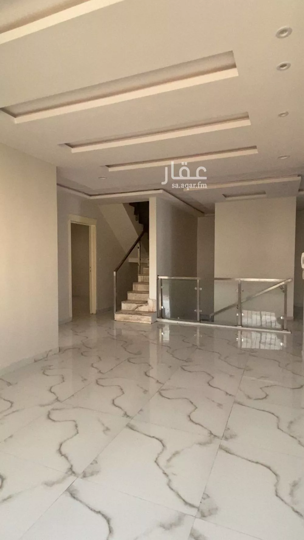 فيلا 7 غرف في القادسية 4