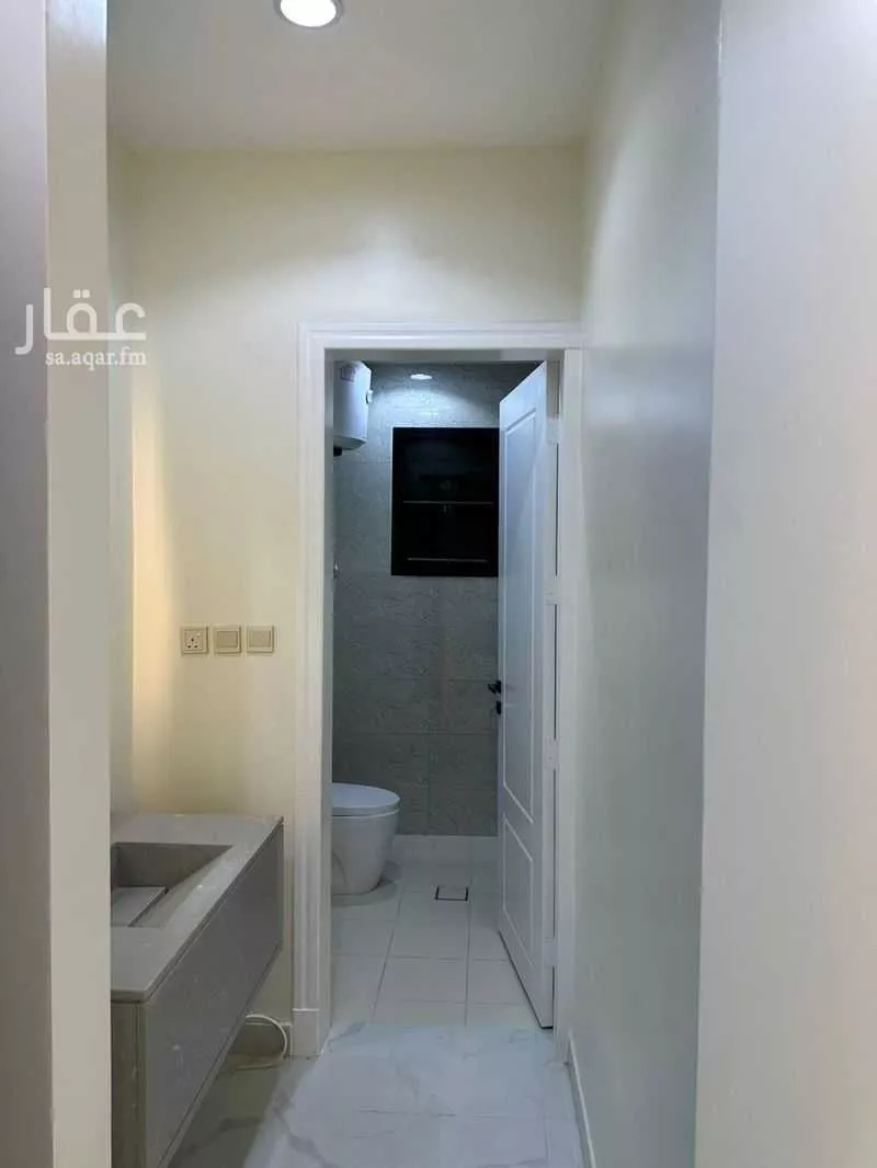 4 bedroom apartment in Al Uraija Al Gharbiyah, Riyadh 22