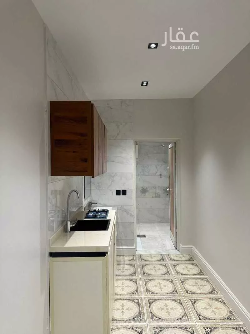 شقة 1 غرف في عرقة 4