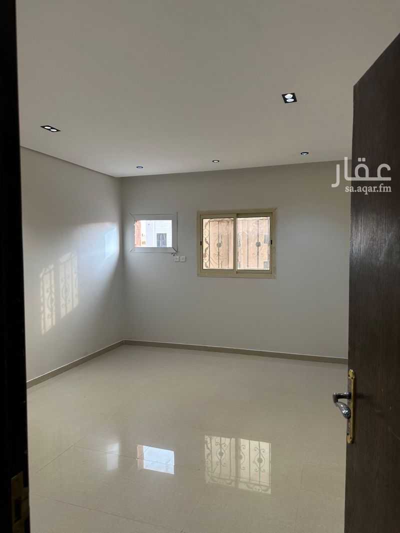 4 bedroom apartment in Riyadh 14
