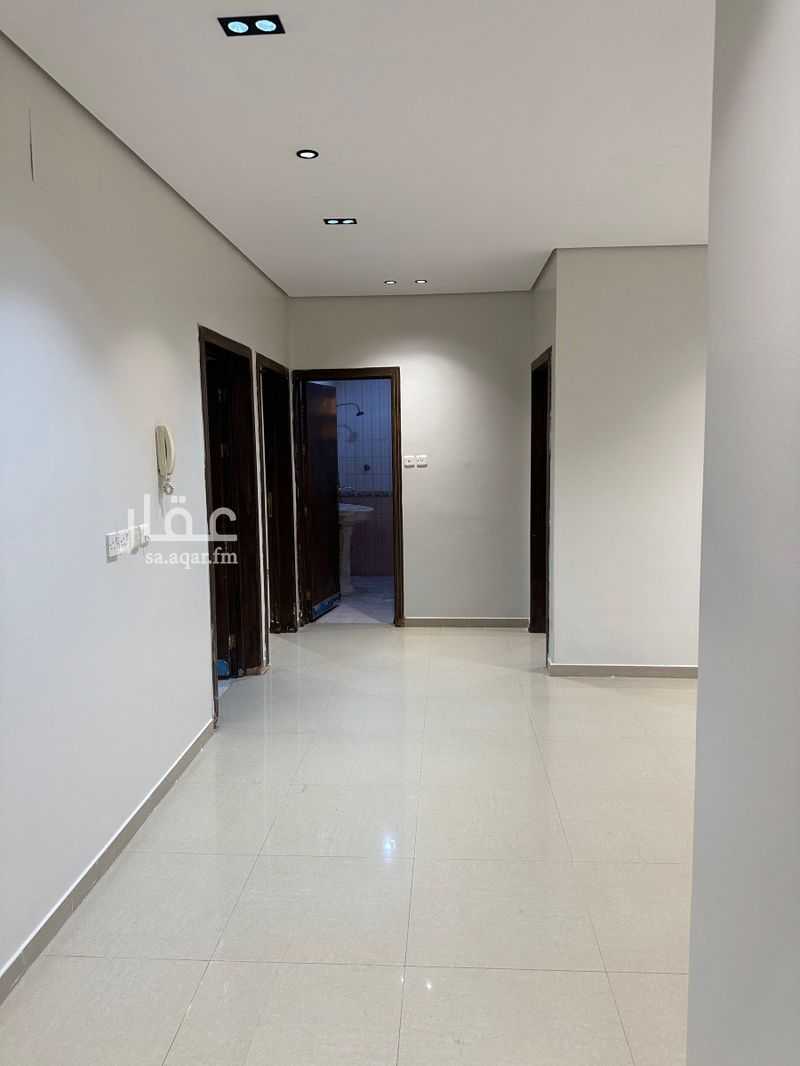 4 bedroom apartment in Riyadh 4