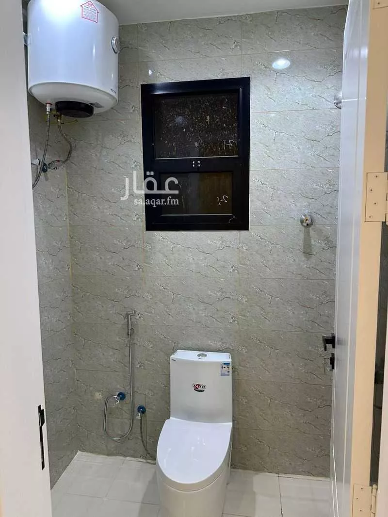 4 bedroom apartment in Al Uraija Al Gharbiyah, Riyadh 9