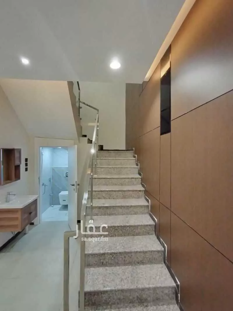 شقة 5 غرف في العريجاء الغربية 5