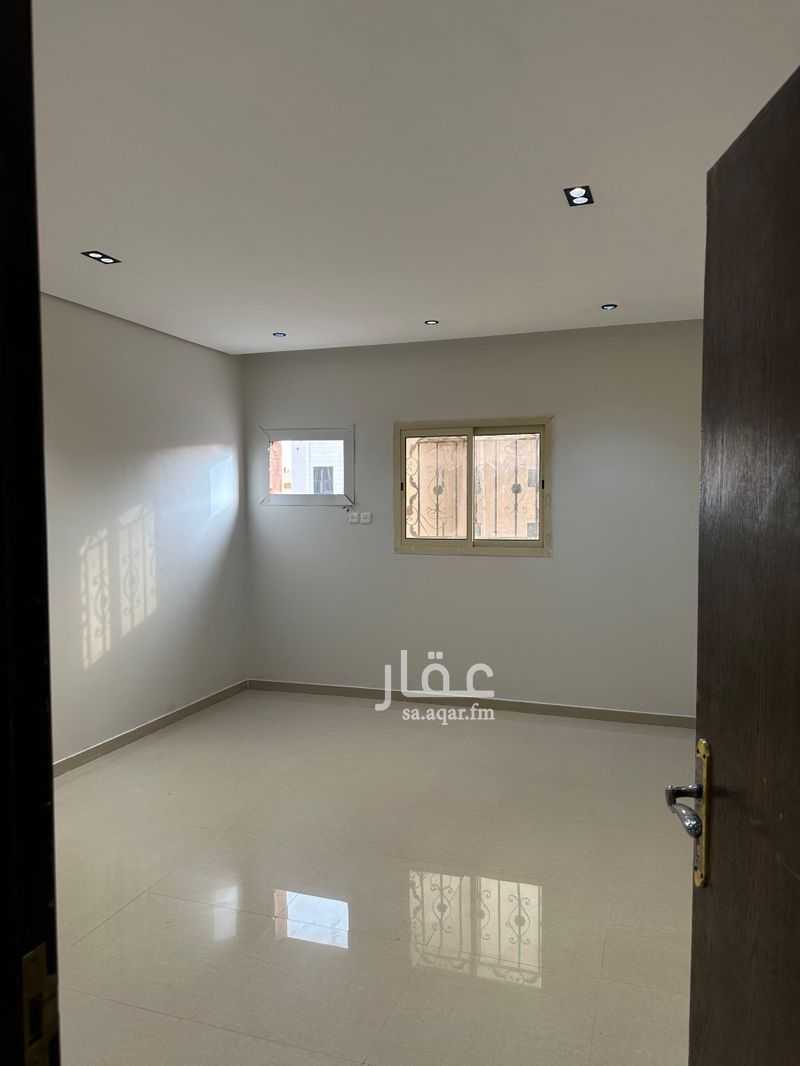 4 bedroom apartment in Riyadh 8