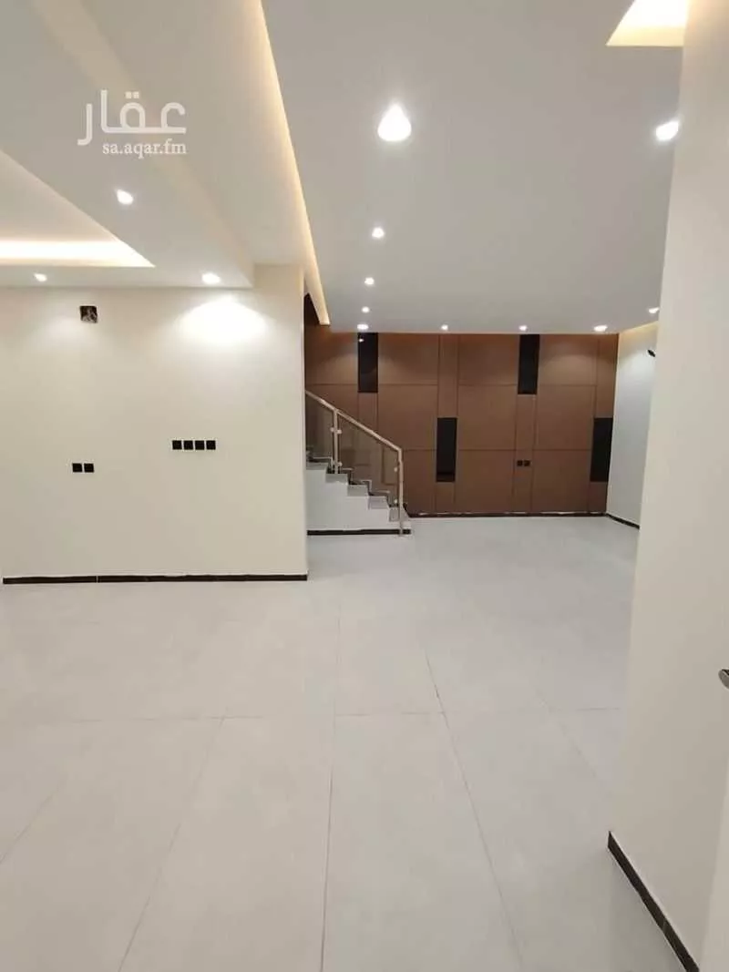 شقة 5 غرف في العريجاء الغربية 3