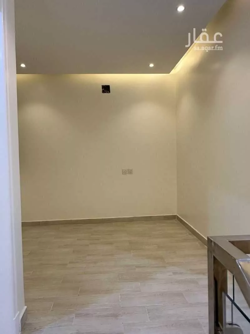 4 bedroom apartment in Al Uraija Al Gharbiyah, Riyadh 12