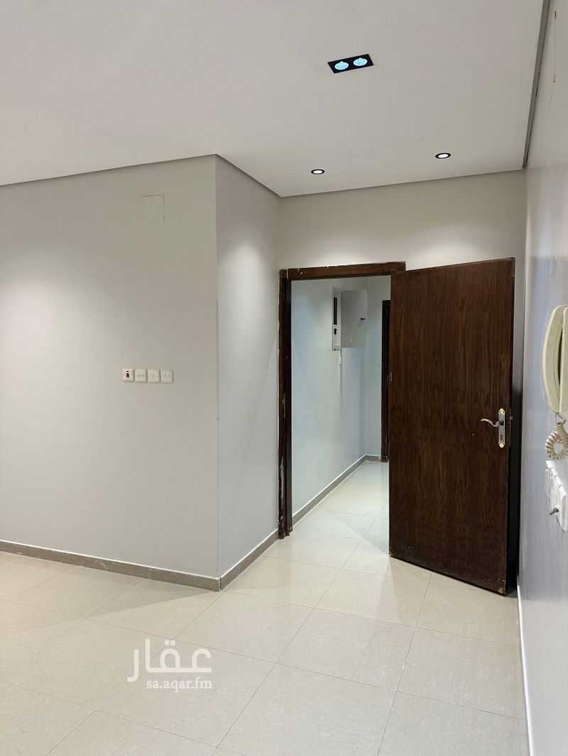 4 bedroom apartment in Riyadh 15