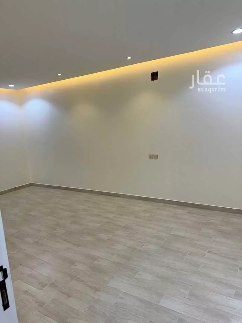 شقة 5 غرف في العريجاء الغربية، الرياض 4