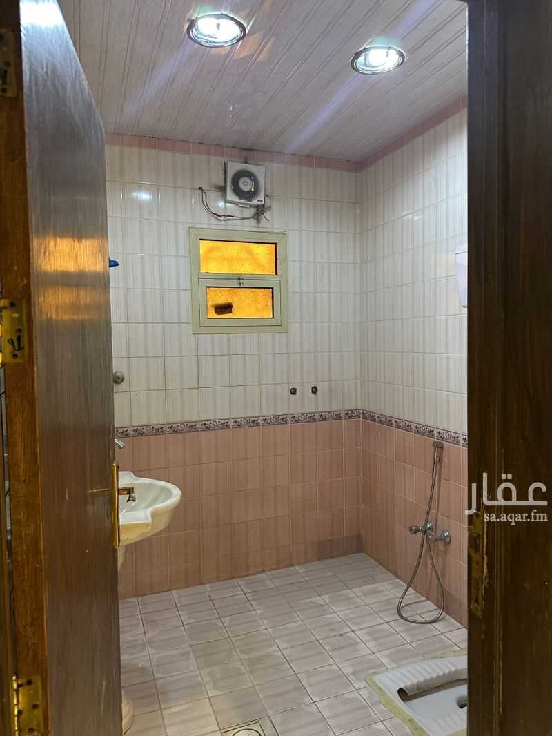 4 bedroom apartment in Riyadh 12