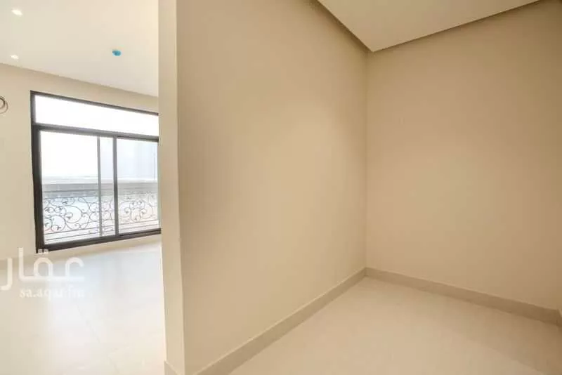 3 bedroom apartment in Al Fanar, Eastern Province 10