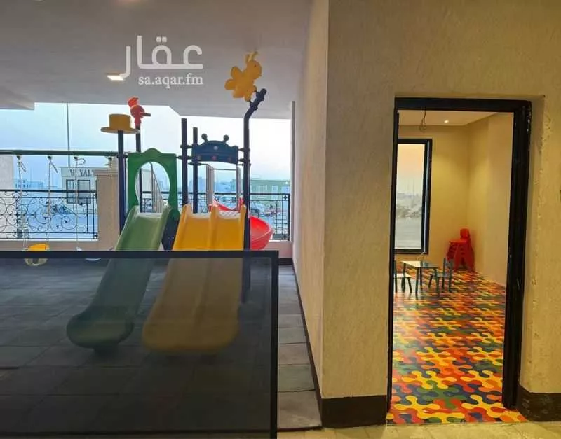 4 bedroom apartment in Al Fanar 5