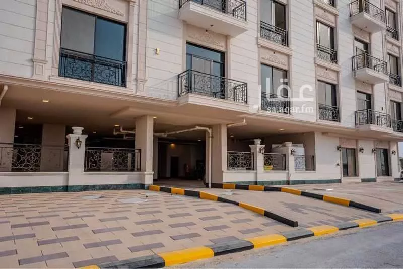 4 bedroom apartment in Al Fanar 3