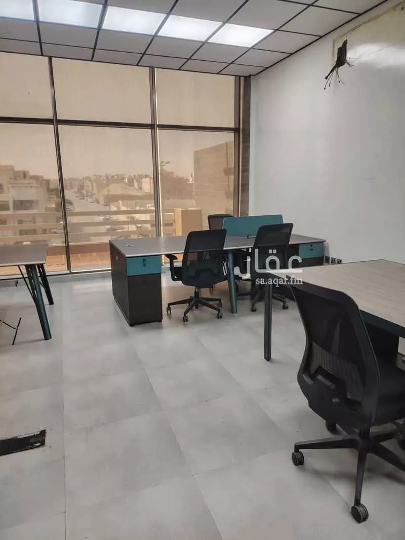 مكتب 1463 م² في النرجس 3