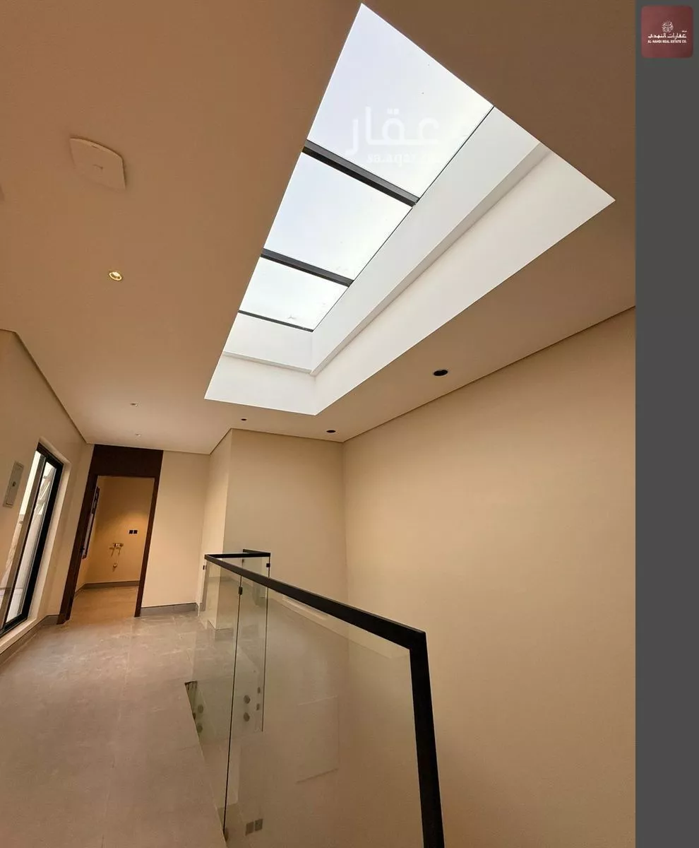 فيلا 5 غرف في السيف 5