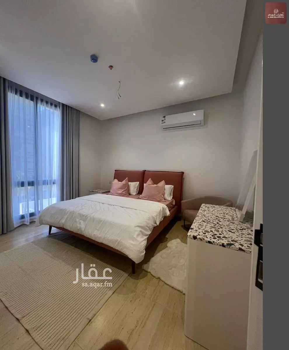 شقة 4 غرف في الحمرا 5