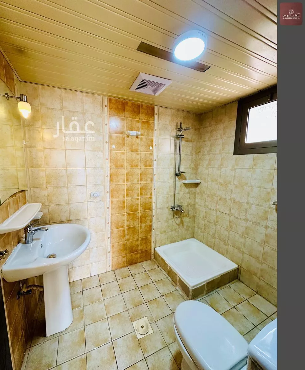 8 bedroom villa in Al Jisr, Eastern Province 18