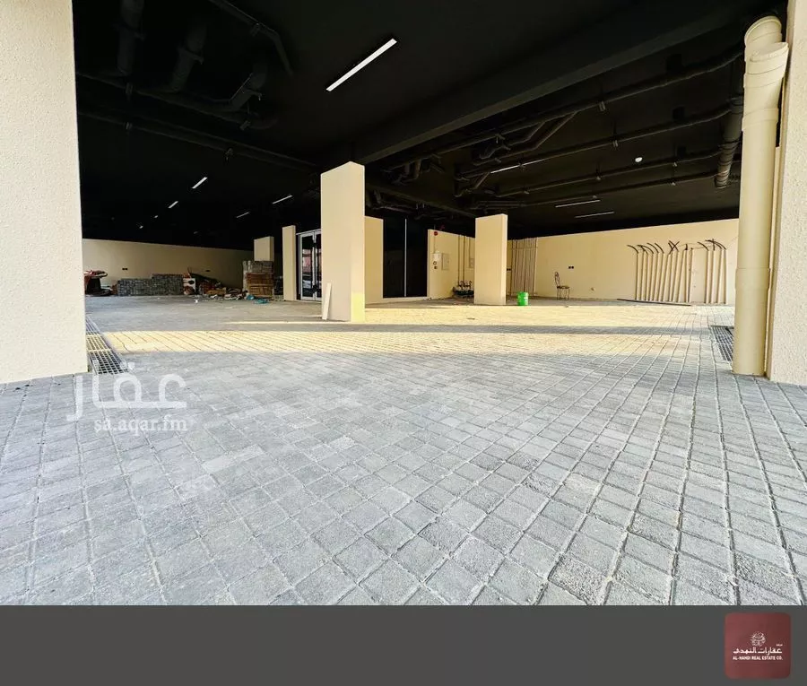 عمارة 348 م² في مدينة العمال 4