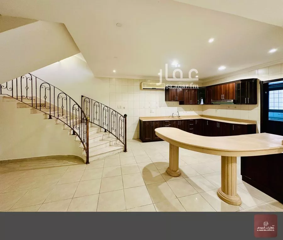 8 bedroom villa in Al Jisr, Eastern Province 15