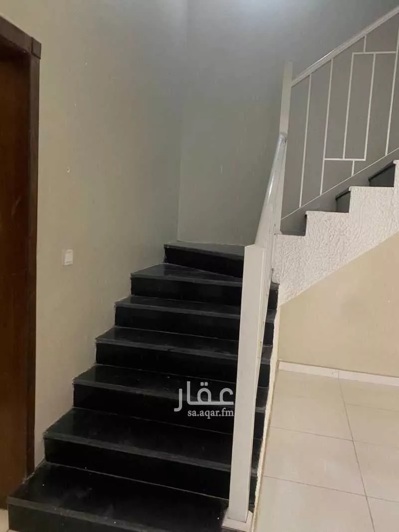 فيلا 6 غرف في الأمواج 4