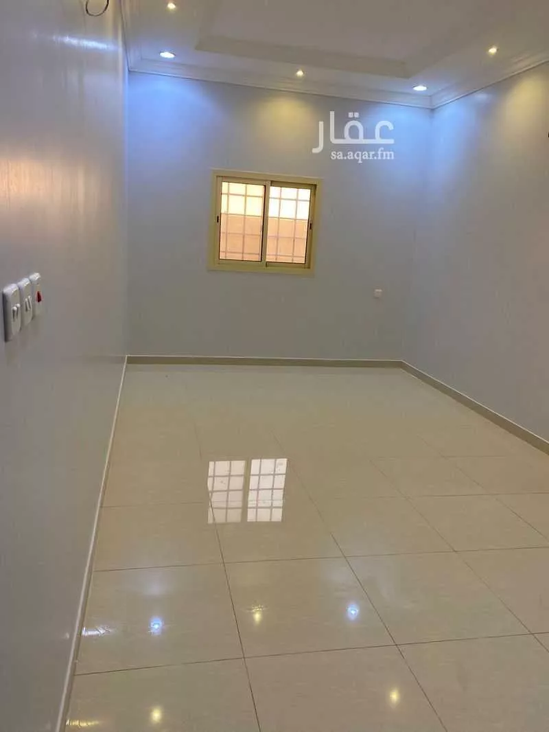 شقة 3 غرف في الرمال 2