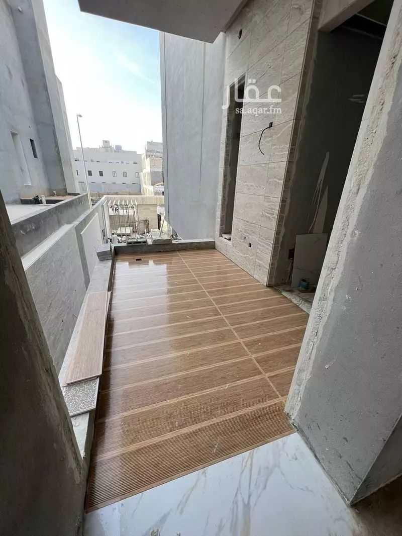 فيلا 5 غرف في عرقة 5