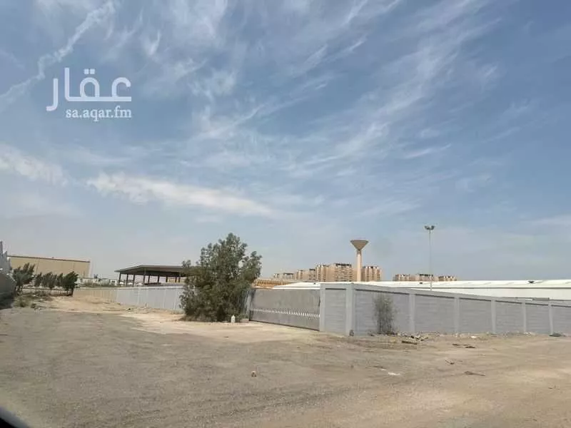 مستودع 5500 م² في البساتين 4