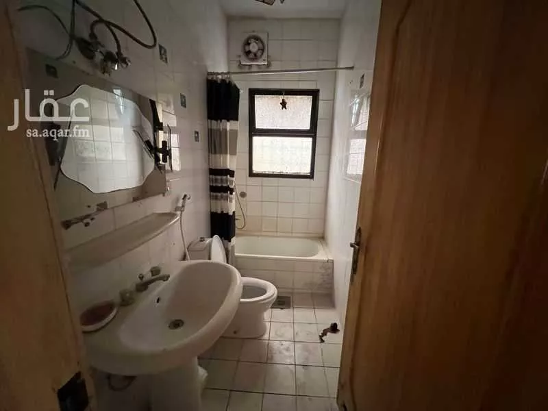 6 bedroom villa in Al Rabwa, Riyadh 15