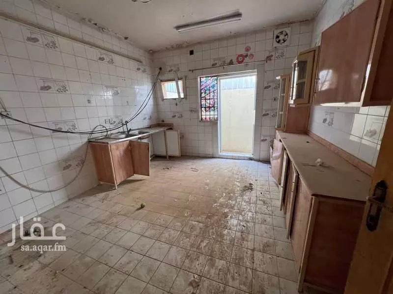 6 bedroom villa in Al Rabwa, Riyadh 16