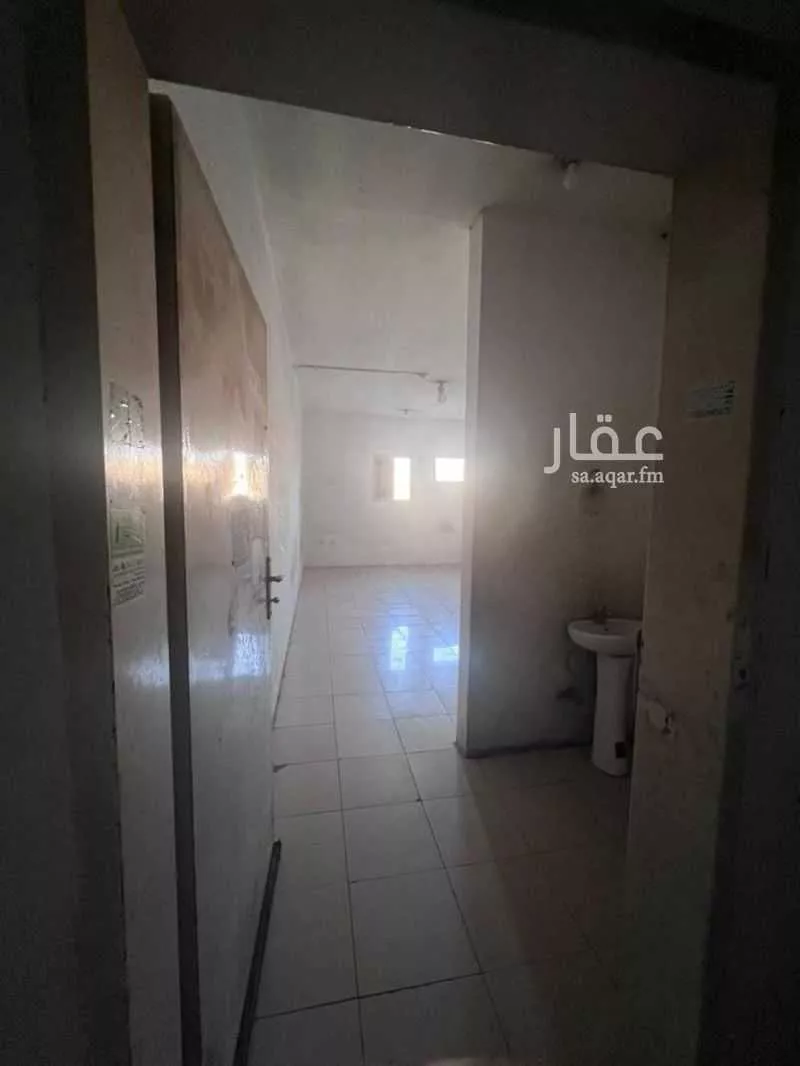 18 bedroom building in Al Sulay, Riyadh 16