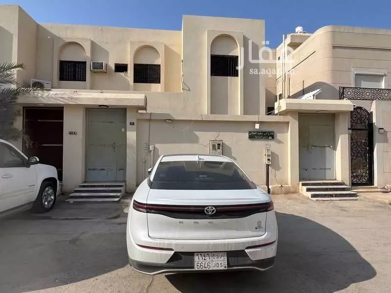 6 bedroom villa in Al Rabwa, Riyadh 7