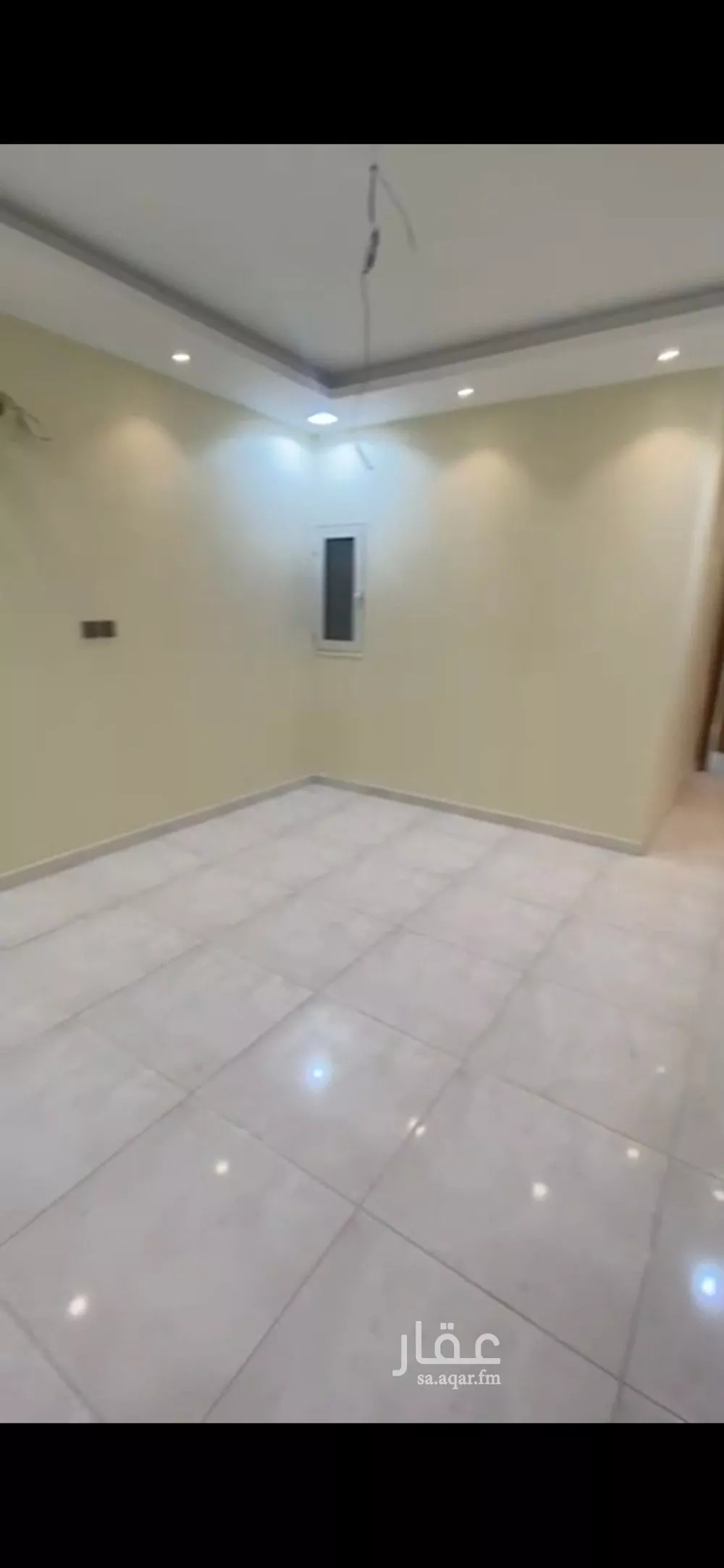 شقة 5 غرف في ضاحية الملك فهد 4