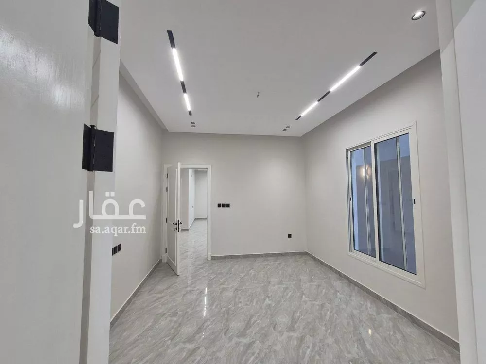 شقة 5 غرف في طيبة 2