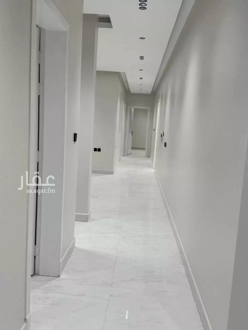 شقة 5 غرف في الندى 5