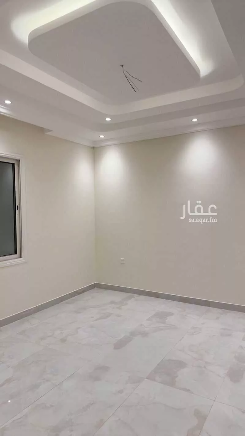 شقة 6 غرف في طيبة 3